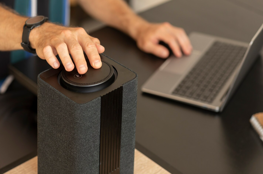 The Evolution of Loudspeakers: From Inception to Modern Designs