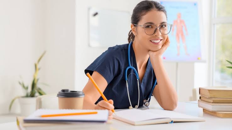 The Rise of the Online Medical Assistant Program — And Why Recruiters Should Take Notice