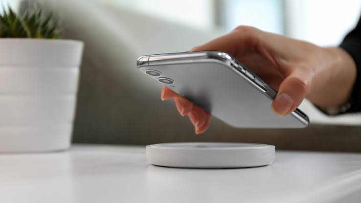 Building a More Inclusive Digital Society: AirTalk Wireless and the Future of Better Connectivity