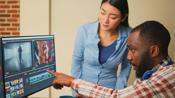 Recruitment News: The Growing Need for AI-Savvy Social Media Professionals