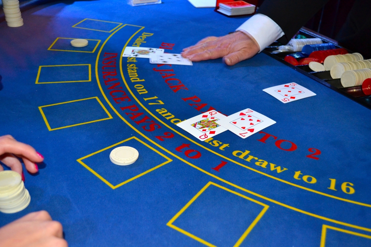 Pros And Cons Of Being A Live Casino Dealer Onrec
