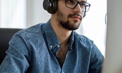 The Ultimate Guide to Choosing Headphones With Wireless and Where to Shop Earbuds