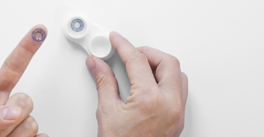 Beginner’s Guide to Contact Lenses: Including Coloured Options