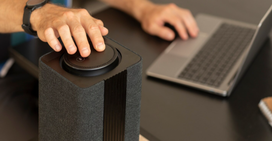 The Evolution of Loudspeakers: From Inception to Modern Designs