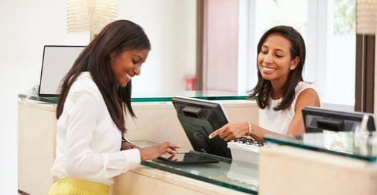 Why Recruiters Are Recommending AI Receptionists Over Front-Desk Hires Why Recruiters Are Recommending AI Receptionists Over Front-Desk Hires